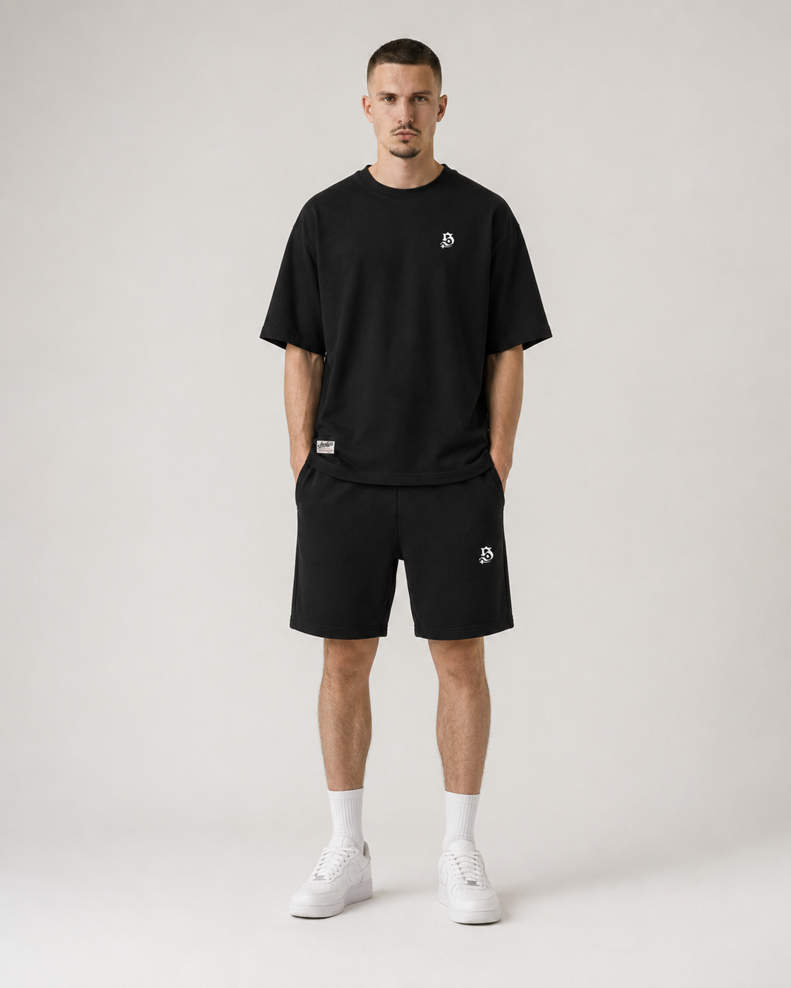 BASIC SHORTS BLACK
